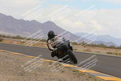 media/Sep-10-2022-SoCal Trackdays (Sat) [[a5bf35bb4a]]/Turn 14 Inside (1245pm)/